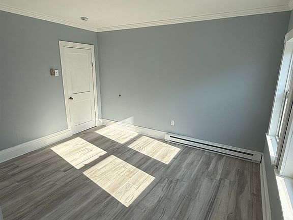 2nd image of 86 Moulton St Floor 3