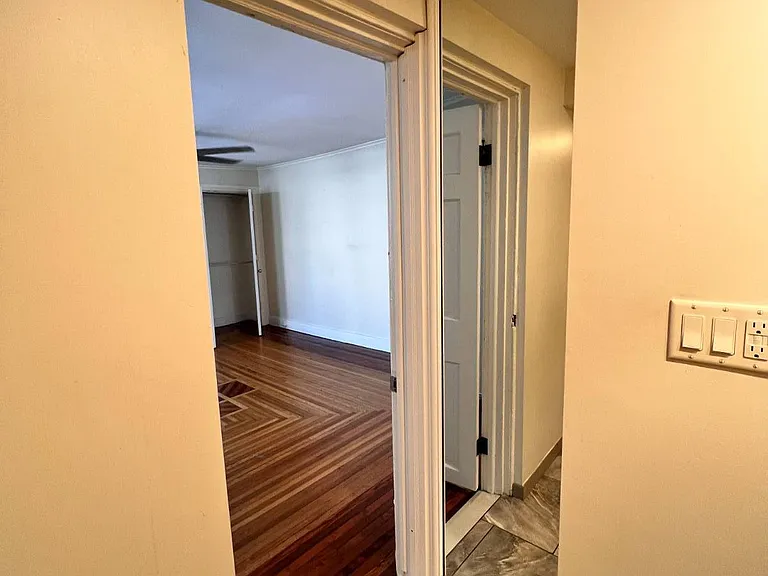 10 Washington Ave #3 — Photo 8