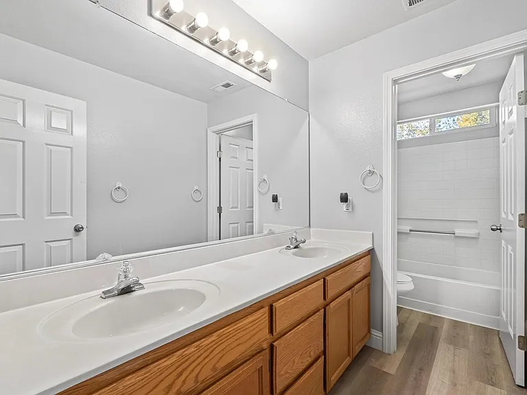 2341 Arthur Nate Haugh Dr — Photo 33