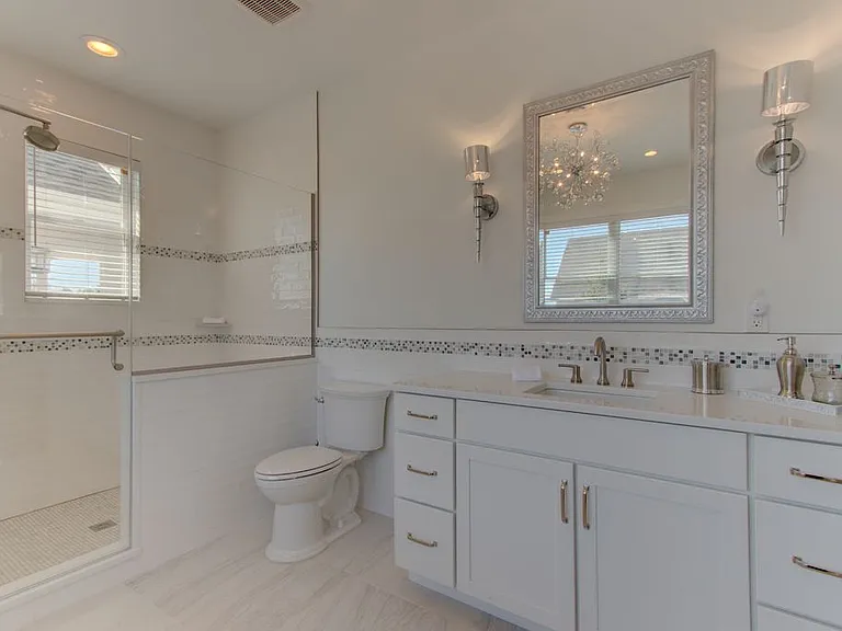 28 Fairbanks Ct — Photo 16