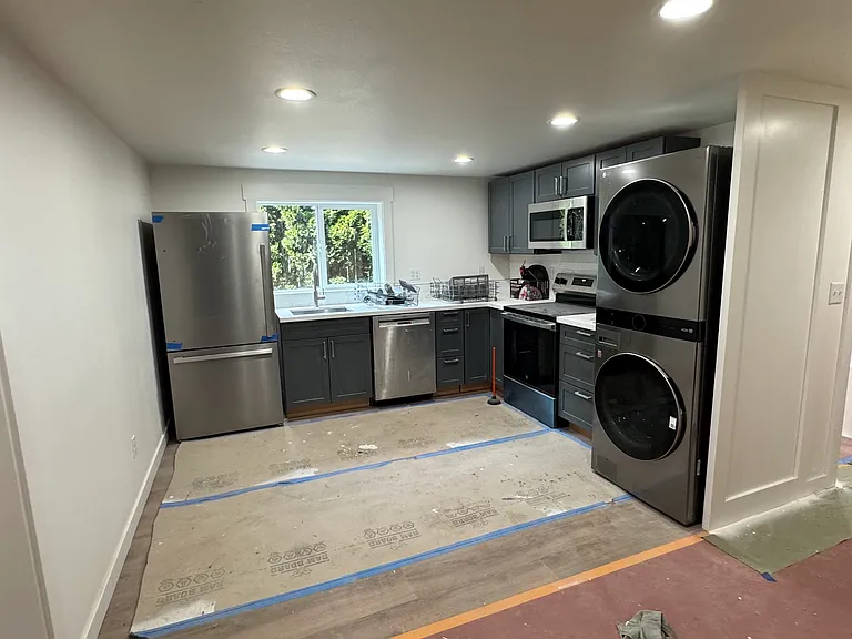 2112 Sunset Dr W #B — Photo 12