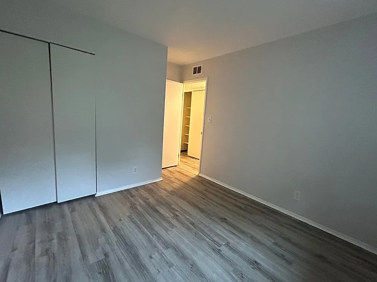 516 Hillview Blvd — Photo 13