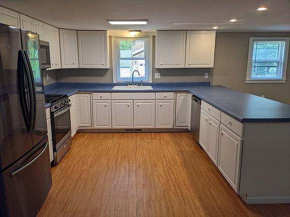 2nd image of 8710 W 139th Ave