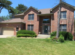 24W610 Eugenia Dr, Naperville, IL