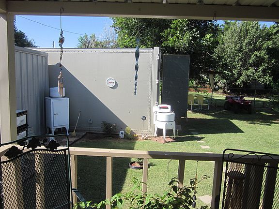 5th image of 209 Bluebonnet Ln