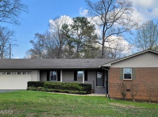422 Sherwood Dr, Maryville, TN 37801