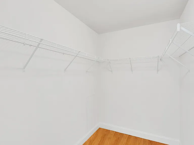 8 Wildflower Ln — Photo 23