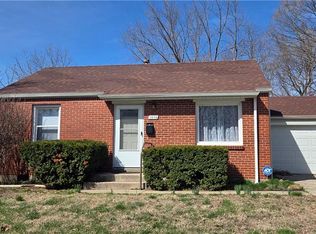 1606 W Sheley Rd, Independence, MO 64052