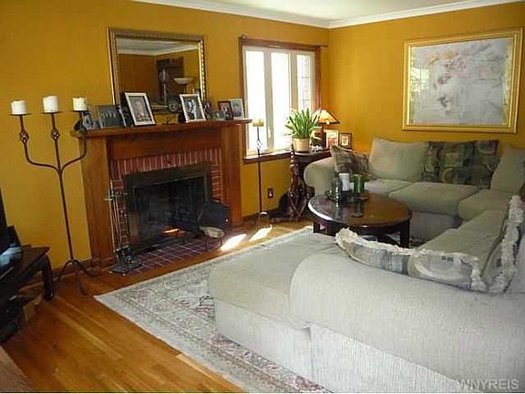 3rd image of 53 Crosby Blvd
