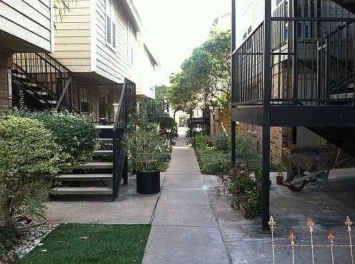 1st image of 5608 Cougar Dr APT 212