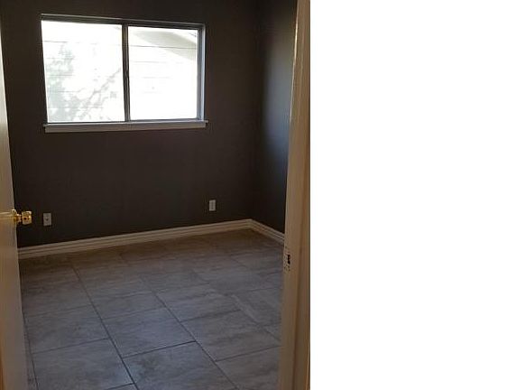 5th image of 8003 Hobble St