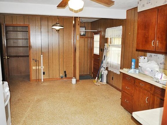 4th image of 1032 Garfield Ave