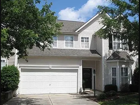 1135 Lake Moraine Pl, Raleigh, NC 27607