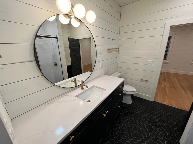 701 Harris Ave — Photo 12