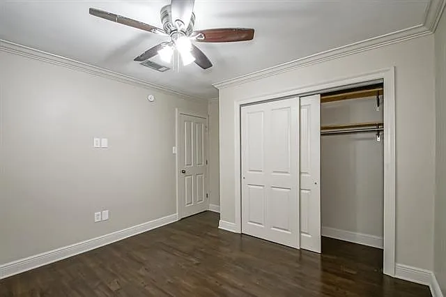 2725 Varnado St — Photo 17