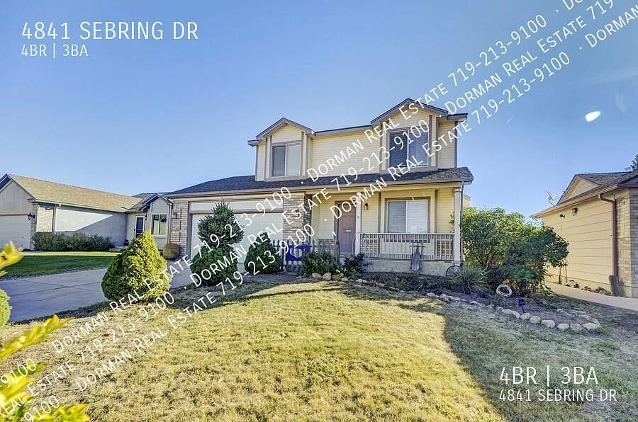 Single Family Home with 4 Bedrooms, 3.5 baths and spacious backyard and patio! — Photo 3
