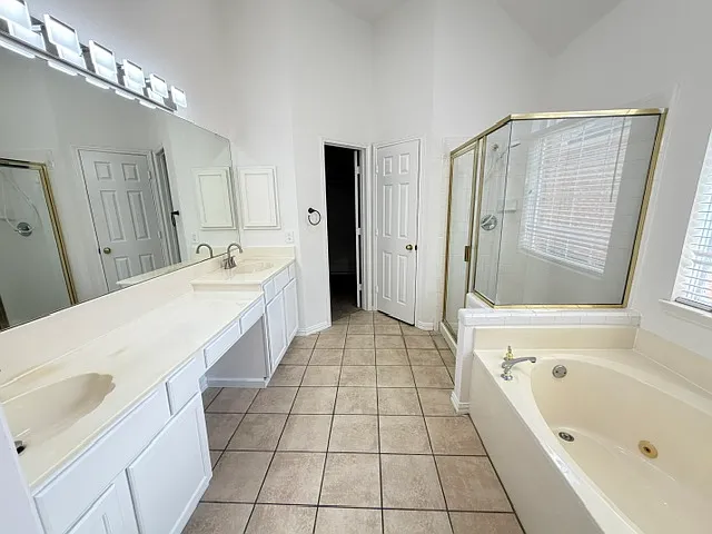 8404 Pipe Stone Dr — Photo 14
