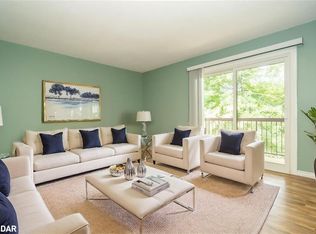 163 Edgehill Dr #D12, Barrie, ON L4N1L9