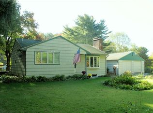 7 Kreyssig Dr, Hope Valley, RI 02832