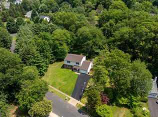 585 Andrew Dr, Southampton, PA