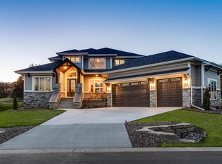 4935 Home Stretch Dr, Waunakee, WI 53597