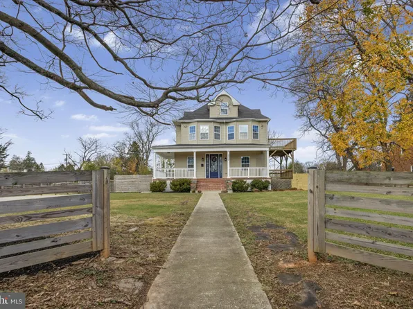 2420 W Rogers Ave, Baltimore, MD 21209