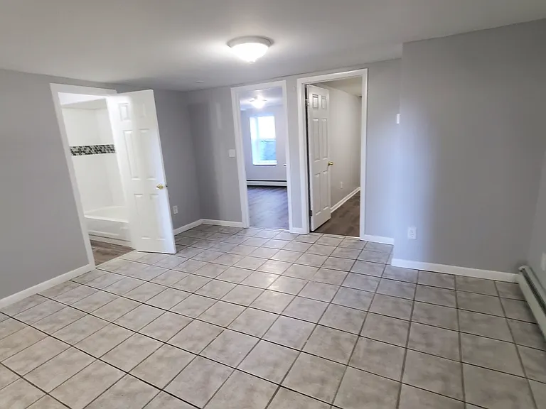 217 3rd St #1 — Photo 5