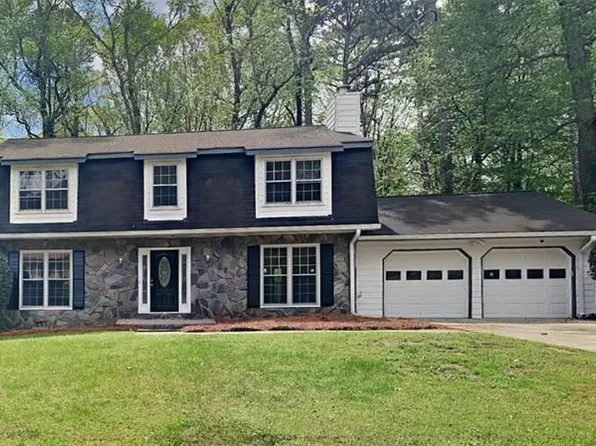 6413 Swift Creek Dr, Lithonia, GA 30058