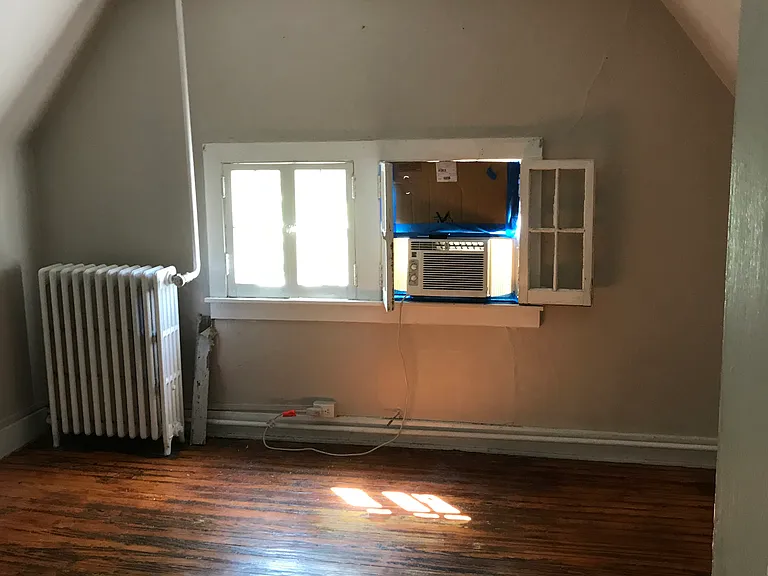 781 Ashland Ave #3 — Photo 4