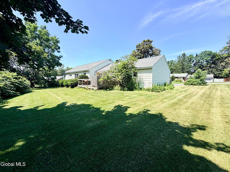 3rd image of 31 Lindbergh Avenue