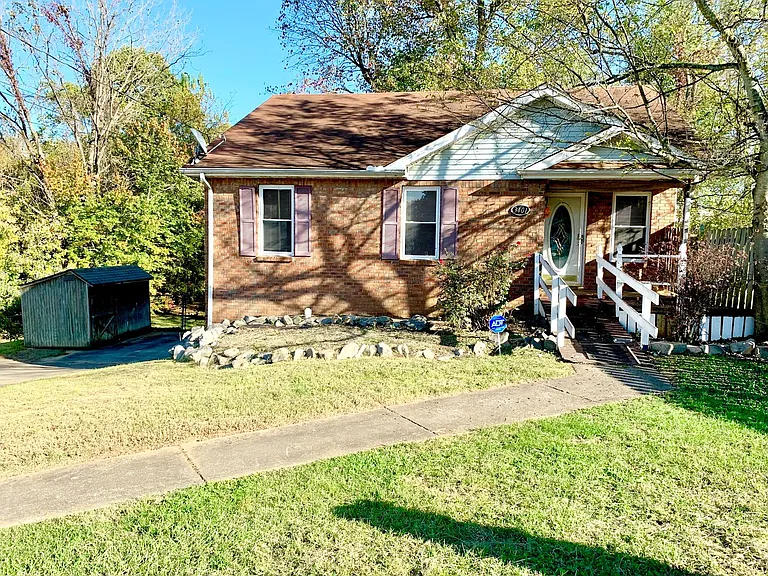 3401 Oak Lawn Dr — Photo 3