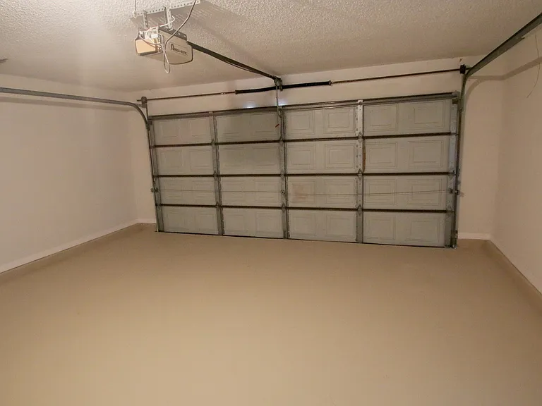 1137 SW Estaugh Ave — Photo 14