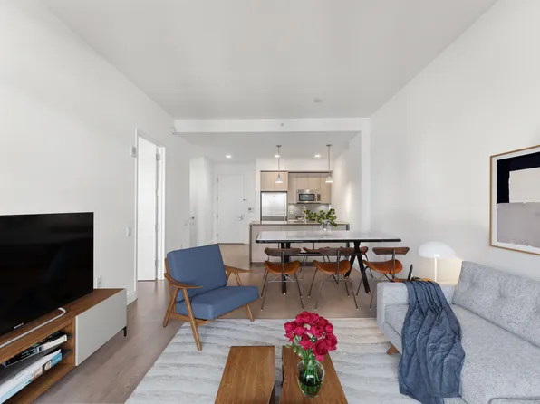 148 1st Street image 135 of 204