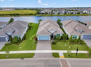 10033 Regency Way, Palm Beach Gardens, FL 33412