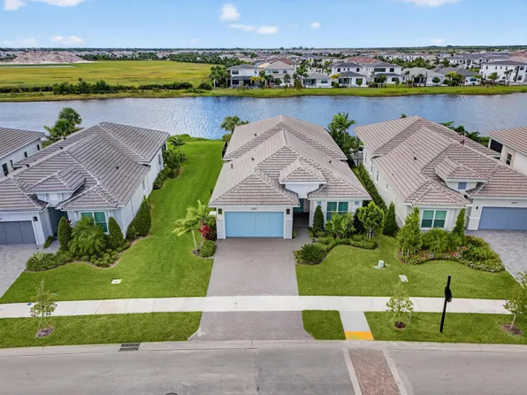 10033 Regency Way, Palm Beach Gardens, FL 33412