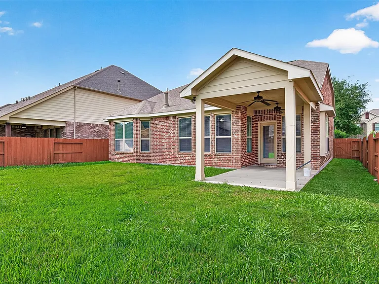 17415 Sandalisle Ln — Photo 47