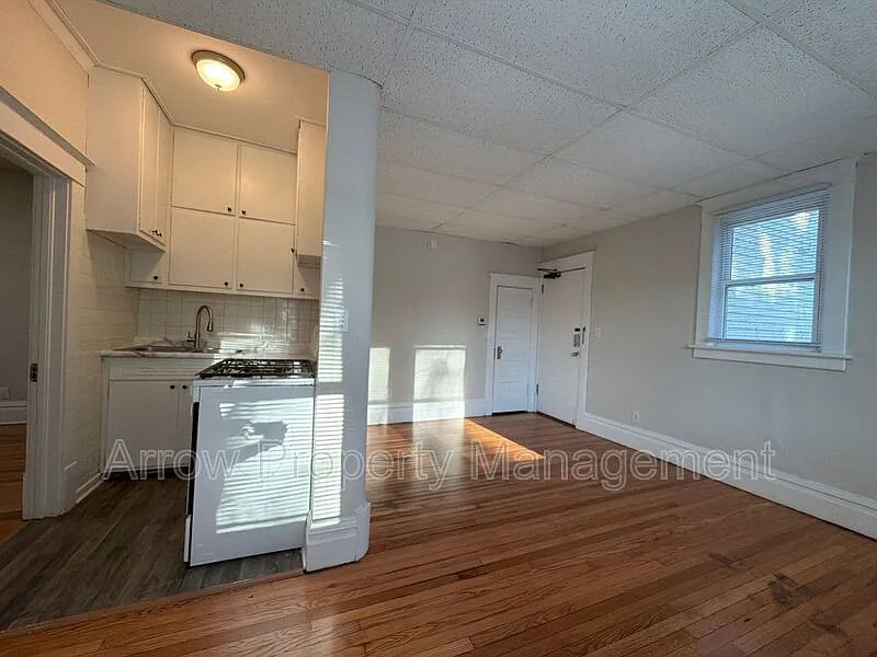 1400 Garfield St — Photo 4