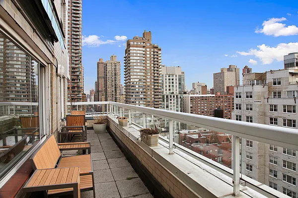 Sold by Corcoran | media 27