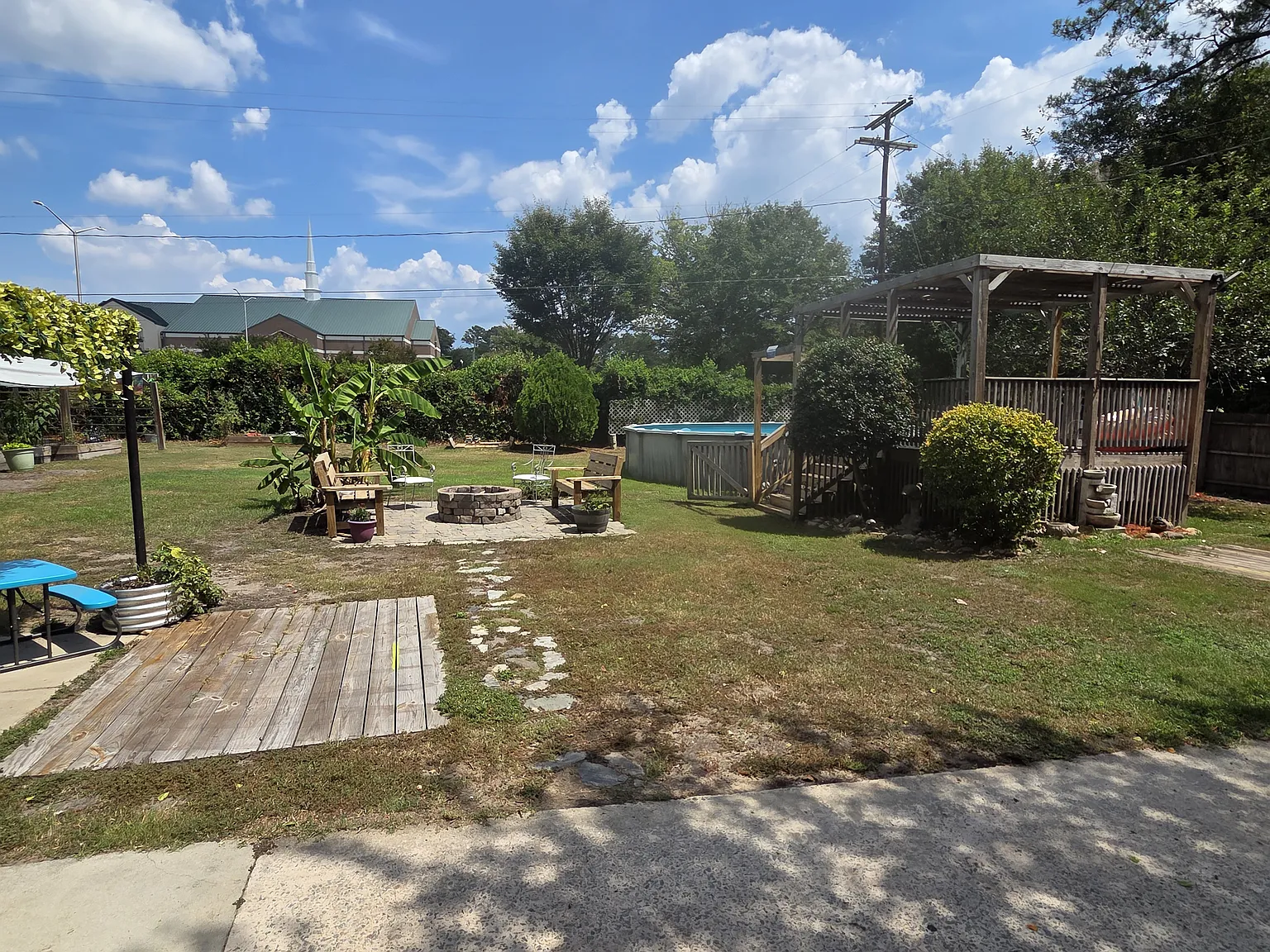3 bed, 2300 sqft, $5,500 — Photo 1