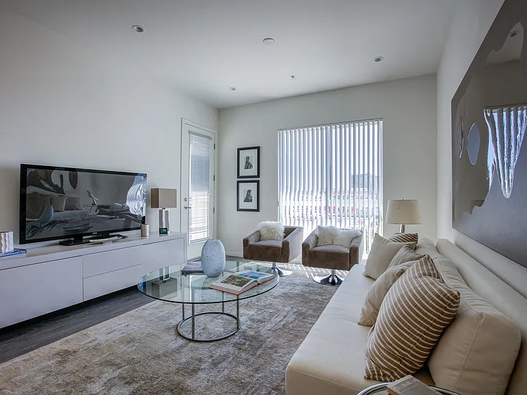 Chic, Modern Apartment Designs