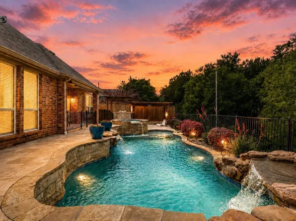 5036 Kestrel Dr, Mesquite, TX 75181