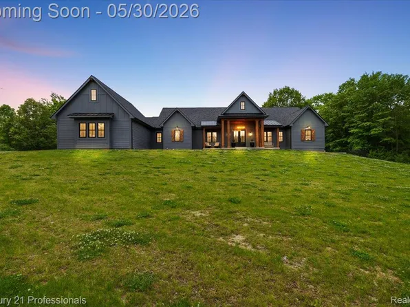 5340 Clarkston Rd, Clarkston, MI 48348