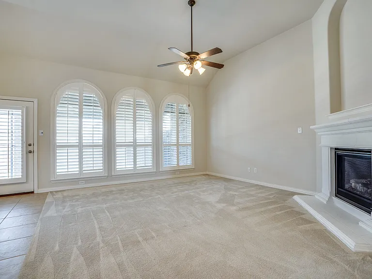 7747 Ivanhoe Dr — Photo 24