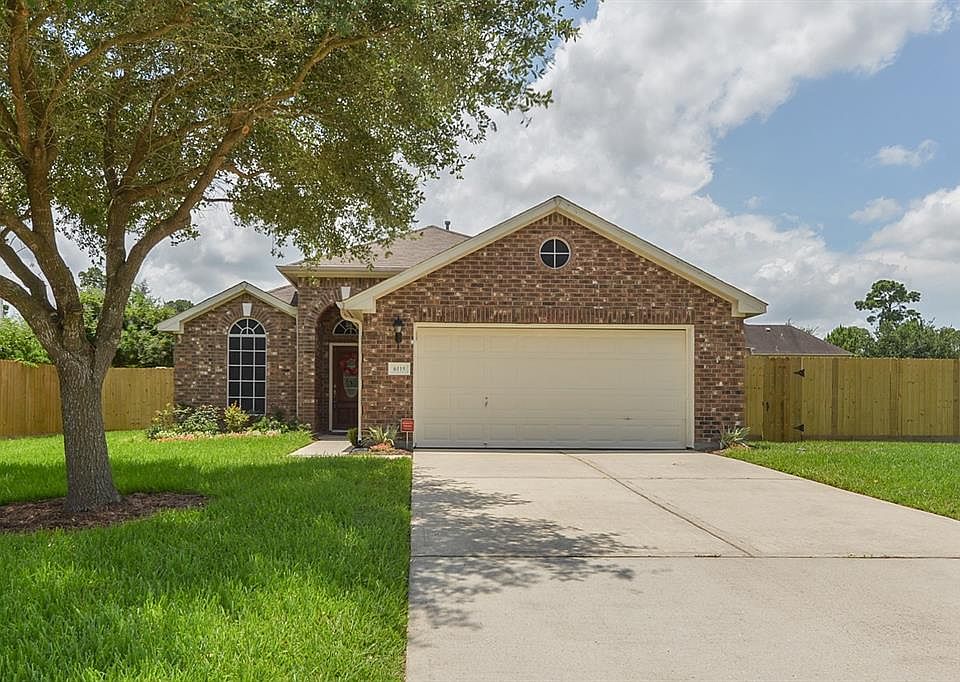 1st image of 6115 Pine Lakes Dr