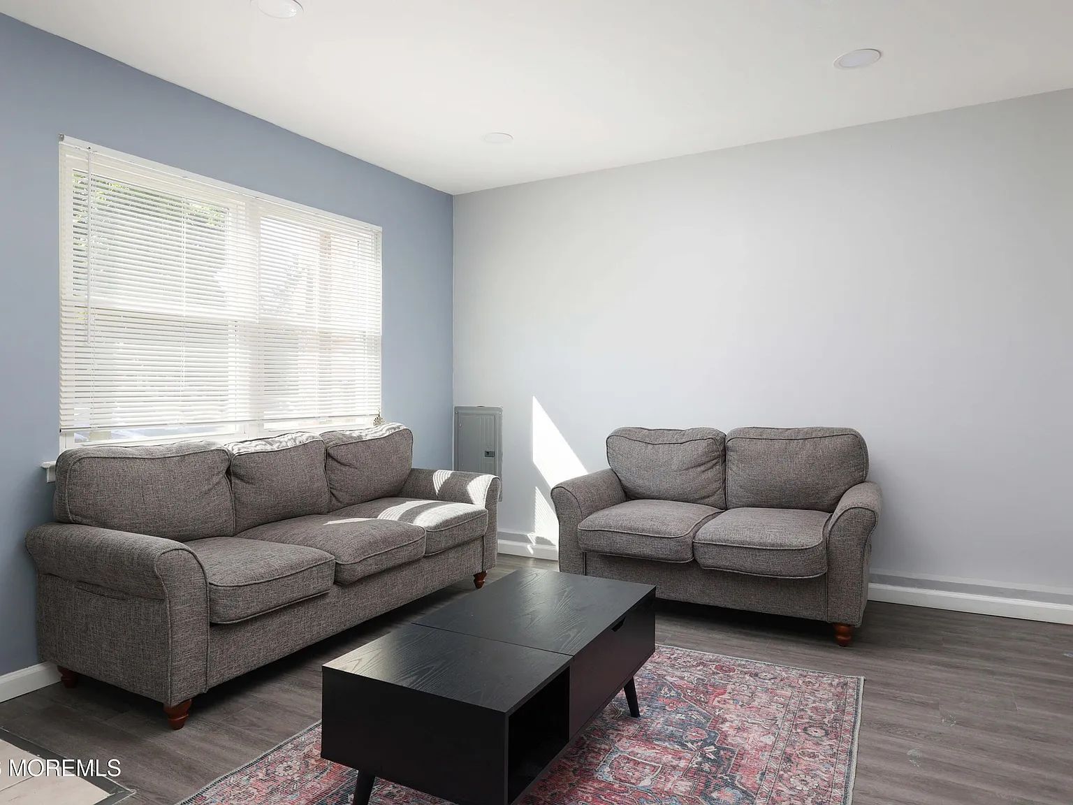 2 bed, 1008 sqft, $2,300 — Photo 2