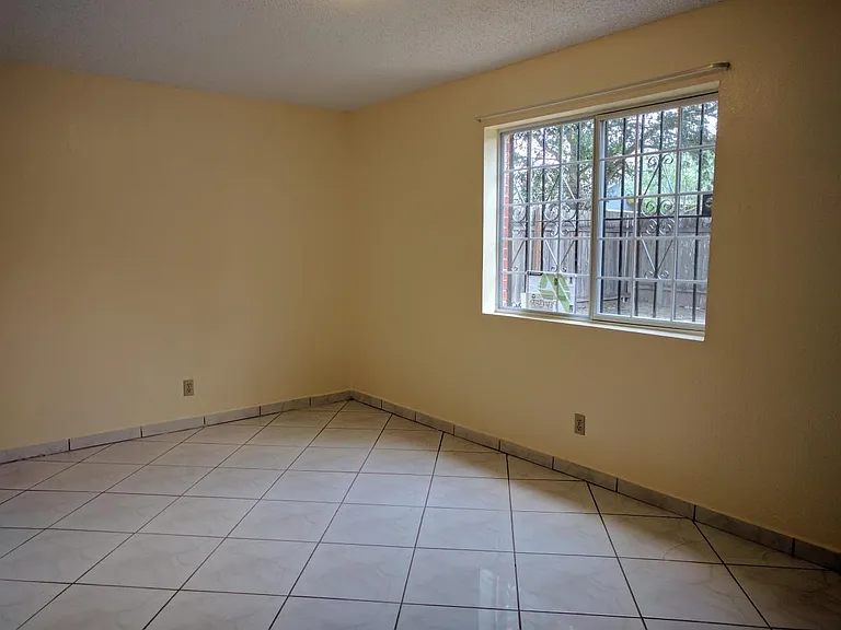 2613 Carnation Ave — Photo 8