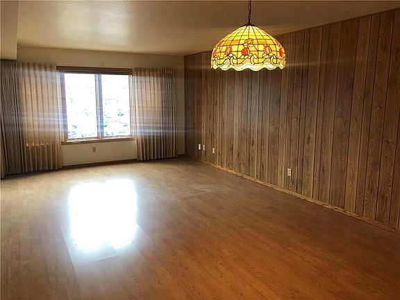 4th image of 703 N 29th St Unit 205