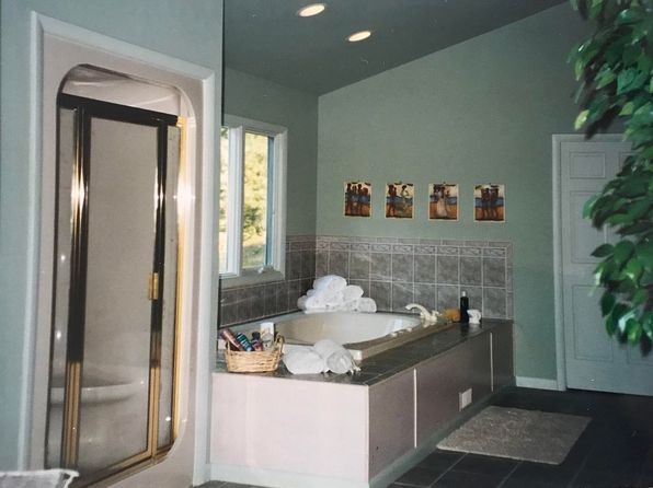 230 Mount Martha Dr