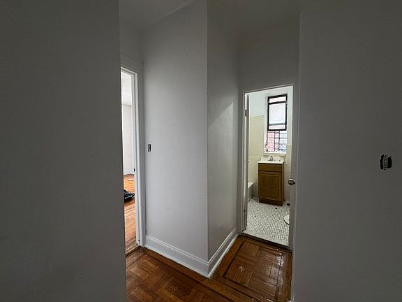 5th image of 1738 University Ave #4K