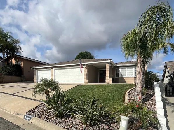 30381 Big River Dr, Canyon Lake, CA 92587